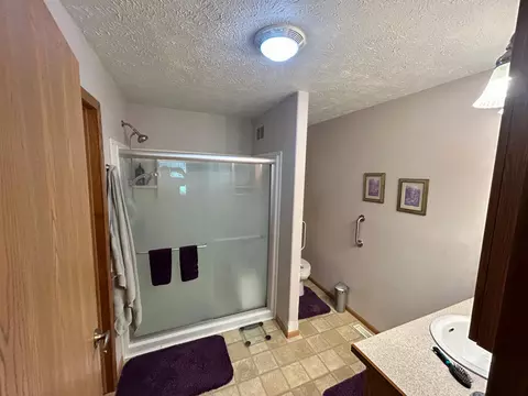 Bath - 10696 Leaf River Rd, Wadena, MN 56482 photo 2 of 2
