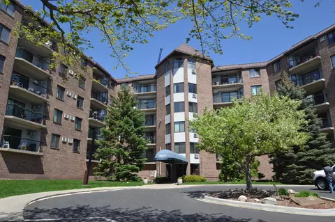 2601 Kenzie Ter #121, Saint Anthony, MN 55418