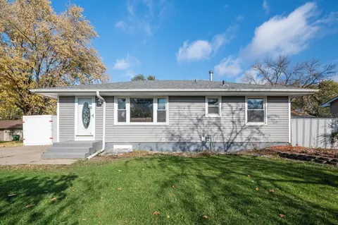 447 112th Ln NW, Coon Rapids, MN 55448
