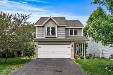 479 Poplar Dr, Shoreview, MN 55126