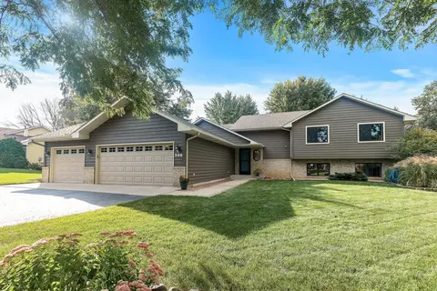 598 Todd Ave, Eagan, MN 55123