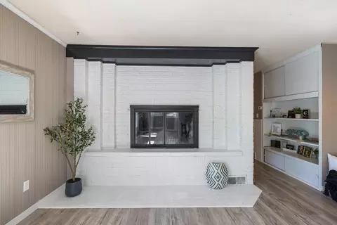 Living - 3901 4th Ave E, Hibbing, MN 55746 photo 2 of 5