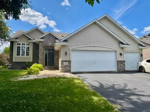 10019 Oakwood Ct N, Brooklyn Park, MN 55443