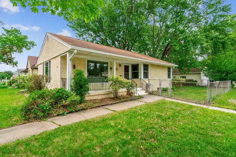801 Idaho Ave W, Saint Paul, MN 55117