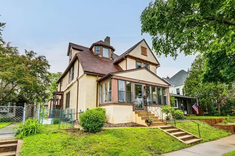 1491 Wynne Ave, Saint Paul, MN 55108