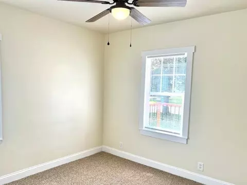 Bedroom - 610 5th Ave SW, Austin, MN 55912 photo 2 of 2