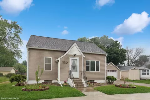 220 E State St, Belle Plaine, MN 56011