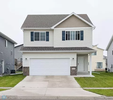 2715 11th St W, West Fargo, ND 58078