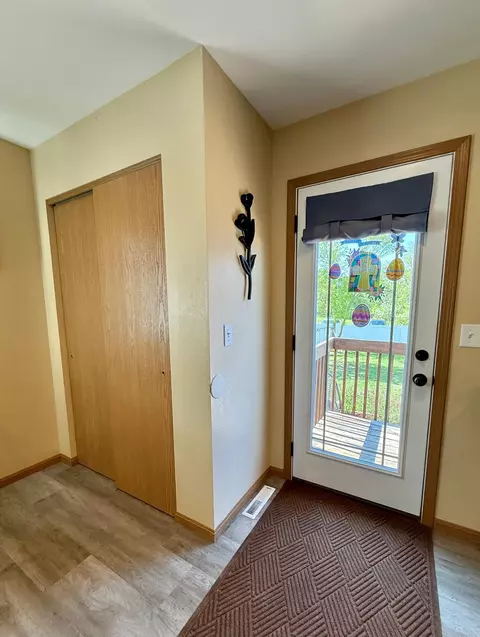 2014 Nelson Dr, Thief River Falls, MN 56701 photo 5