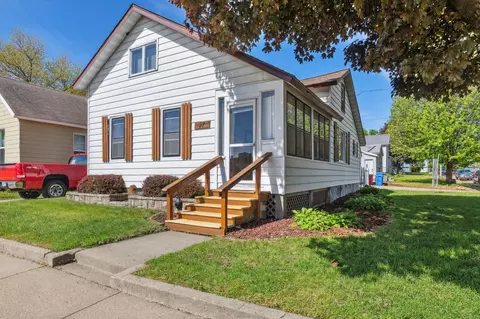 97 N Baker St, Winona, MN 55987
