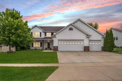 2320 Crimson Ridge Cir NW, Rochester, MN 55901