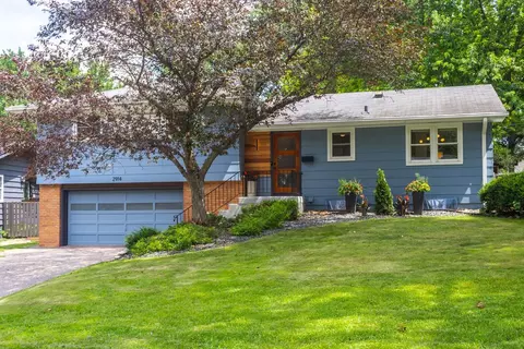 2914 Idaho Ave N, Crystal, MN 55427