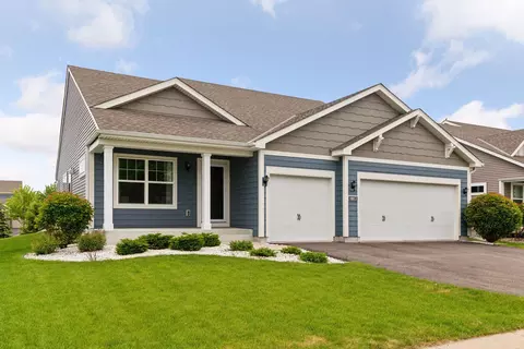 18053 Gleaming Ct, Lakeville, MN 55044