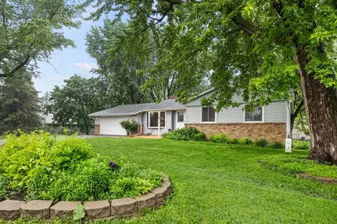 5272 W 106th St, Bloomington, MN 55437