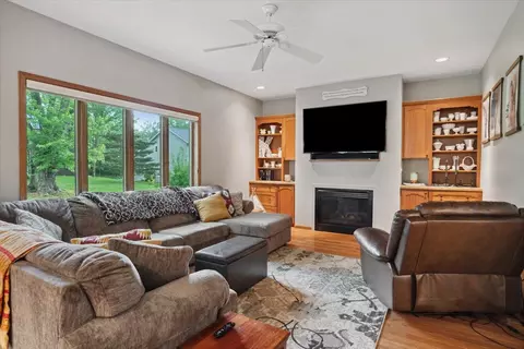 405 August Hills Dr, La Crescent, MN 55947 photo 6