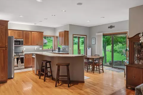 405 August Hills Dr, La Crescent, MN 55947 photo 4