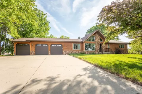 905 Park St, Brooten, MN 56316