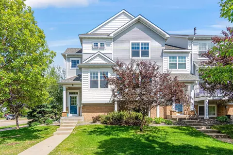 1675 Village Trl E #1, Maplewood, MN 55109