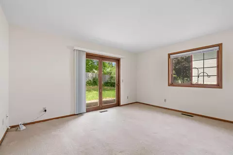4040 Maureen Dr NE #103, Columbia Heights, MN 55421 photo 11