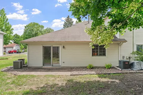 4040 Maureen Dr NE #103, Columbia Heights, MN 55421 photo 6