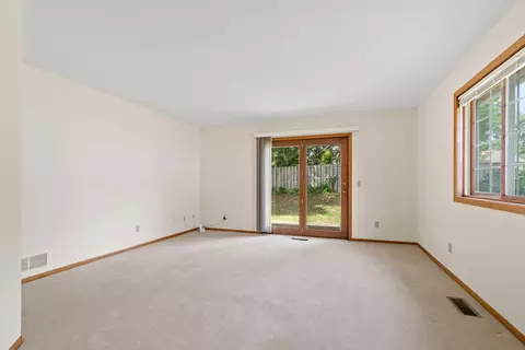 4040 Maureen Dr NE #103, Columbia Heights, MN 55421 photo 10