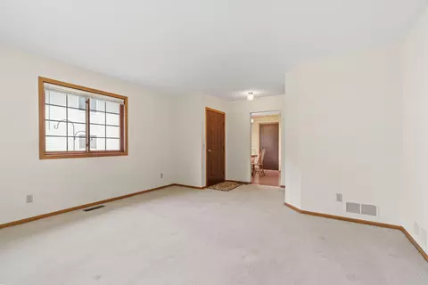 4040 Maureen Dr NE #103, Columbia Heights, MN 55421 photo 12