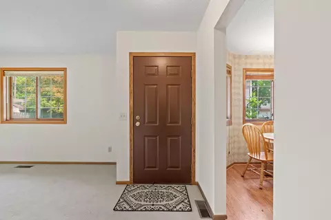 4040 Maureen Dr NE #103, Columbia Heights, MN 55421 photo 9