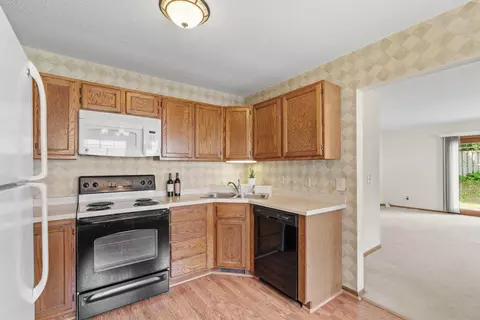 4040 Maureen Dr NE #103, Columbia Heights, MN 55421 photo 15