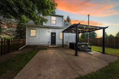1453 NE Sims Rd, Oak Grove, MN 55011