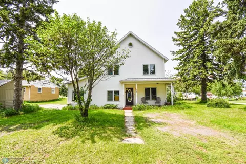 Exterior - 505 3rd St, Arthur, ND 58006 photo 3 of 4