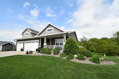 Exterior - 631 Nelson Dr, Wanamingo, MN 55983 photo 19 of 24