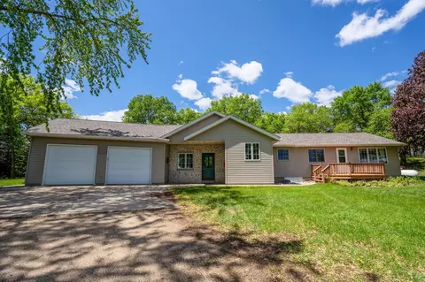9850 90th St NE, Spicer, MN 56288