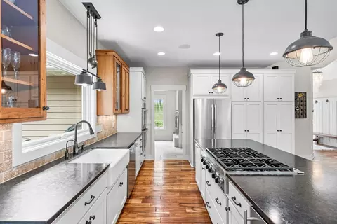 Kitchen - 8580 Maple View Dr, Cologne, MN 55322 photo 6 of 7