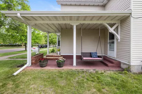 504 N 4th St, Brainerd, MN 56401