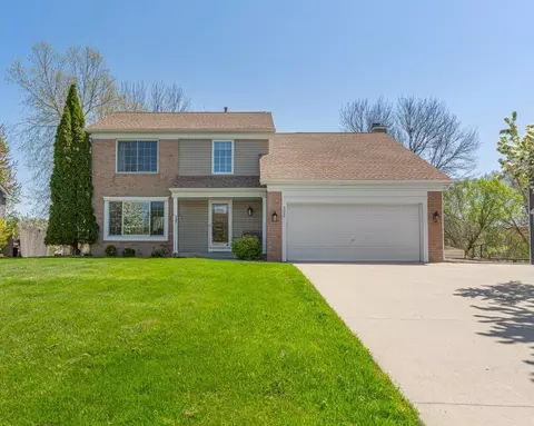 3057 Copper Oaks Trl, Woodbury, MN 55125