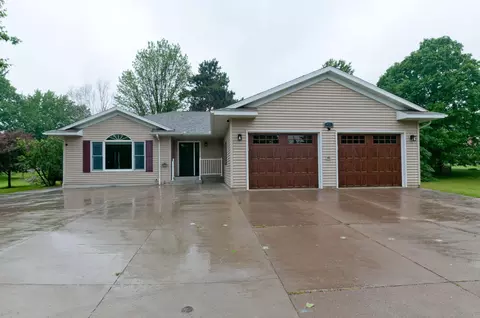 143 Tiffany Creek Rd, Glenwood City, WI 54013