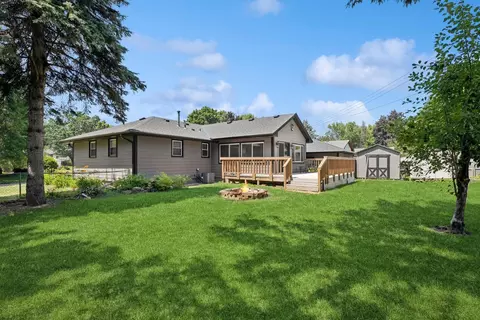 1193 Greystone Ave N, Oakdale, MN 55128