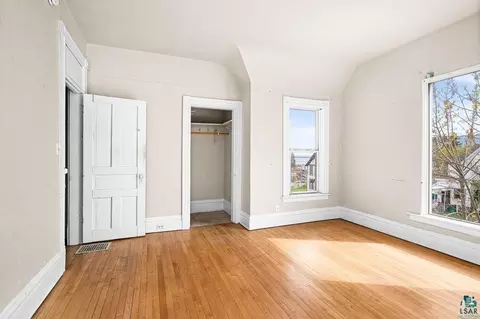 220 N 12th Ave E, Duluth, MN 55805 photo 2