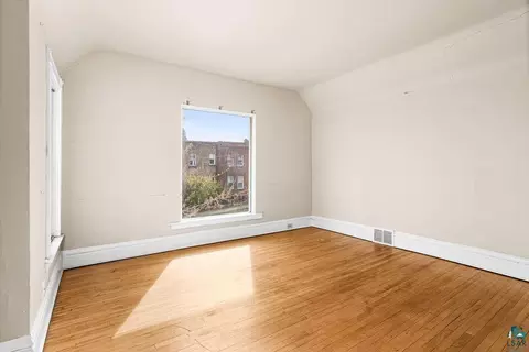 220 N 12th Ave E, Duluth, MN 55805 photo 22