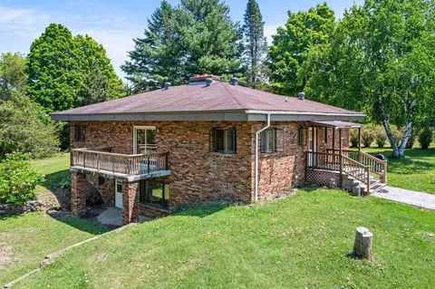 29020 Saint Croix Trl, Shafer, MN 55074