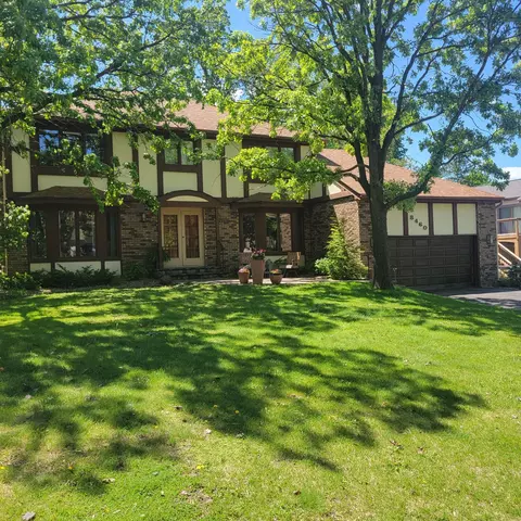 8460 134th Street Ct, Apple Valley, MN 55124
