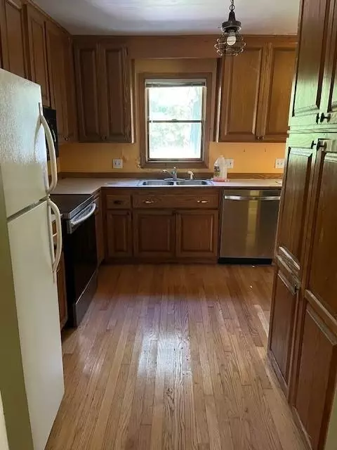 6398 Osman Ave N, Oak Park Heights, MN 55082