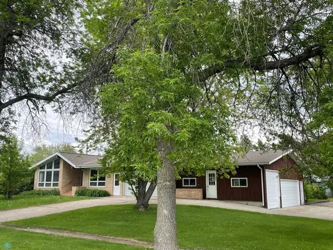 103 4th St S, Fairmount, ND 58030 photo 6