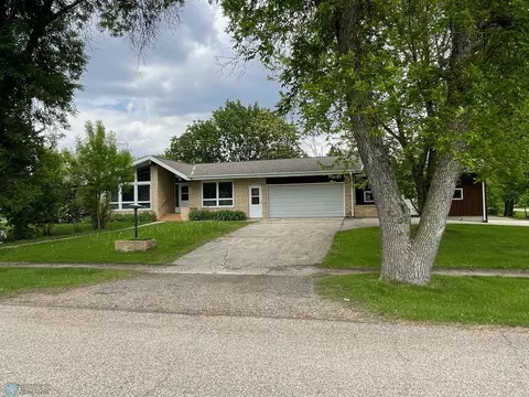 103 4th St S, Fairmount, ND 58030 photo 3