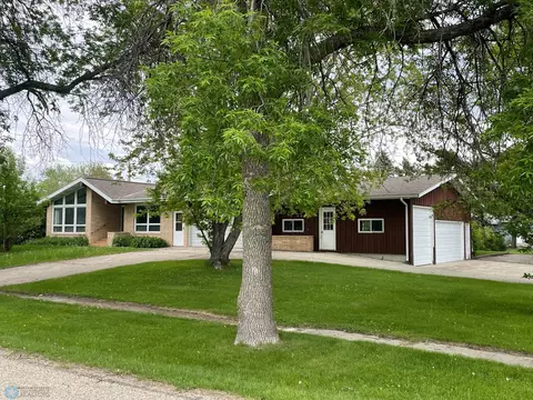 103 4th St S, Fairmount, ND 58030 photo 5