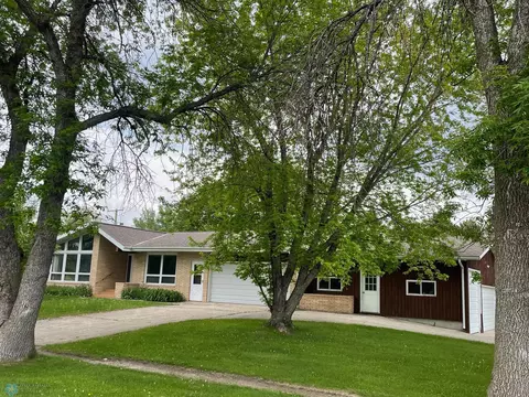 103 4th St S, Fairmount, ND 58030 photo 4