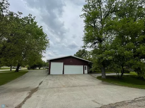 103 4th St S, Fairmount, ND 58030 photo 9