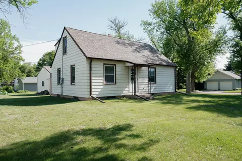 71 Birch St E, Trimont, MN 56176 photo 4