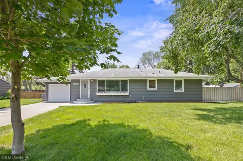 7602 Great Plains Blvd, Chanhassen, MN 55317