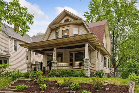 1085 Bush Ave, Saint Paul, MN 55106